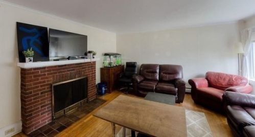 19 Highland Ter, Worcester MA 01602-4202 exterior