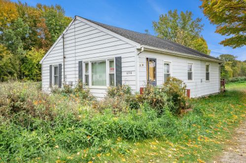 6316 L Ave, Kalamazoo, MI 49048-9598