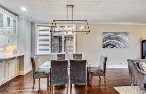 1542 Oakdale Ave, Chicago IL 60657-4024 exterior