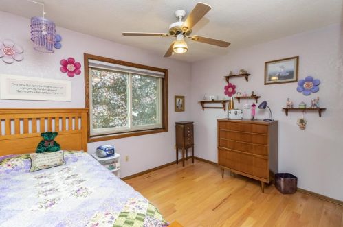 8292 Cleadis Ave, South Saint Paul MN 55076-3320 exterior