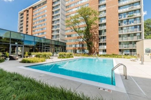 820 Laflin St, Chicago IL 60827-5710 exterior