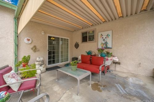 13809 Ibbetson Ave, Bellflower CA 90706-2522 exterior