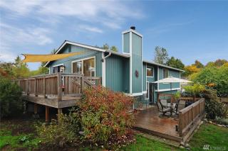 6053 17 Ave, Seattle WA  98115-4417 exterior