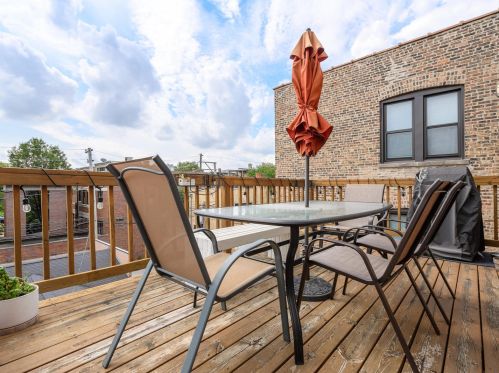 2041 Pierce Ave, Chicago IL  60622-5678 exterior