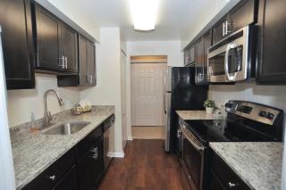 1 Harness Ct, Baltimore MD  21208-6711 exterior