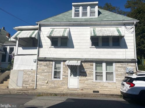 224 Wallace St, Primrose, PA 17901-1134