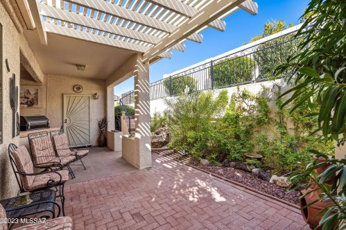 7451 Maritime Dr, Tucson AZ 85756-9151 exterior