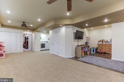 3160 Mayberry Ave, Huntingtown MD 20639-3910 exterior