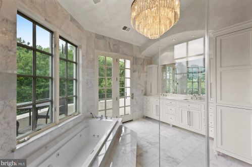 11705 Centurion Way, Rockville MD 20854-6419 exterior