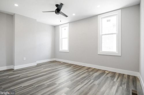 2418 4th St, Philadelphia PA  19148-3905 exterior