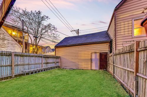 3414 Damen Ave, Chicago IL 60608-6835 exterior