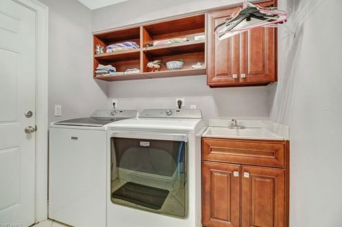 3160 31 Ave, Naples FL 34117-8455 exterior