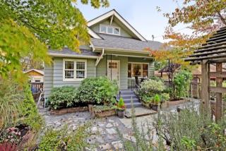 3718 Bagley Ave, Seattle WA  98133-7215 exterior