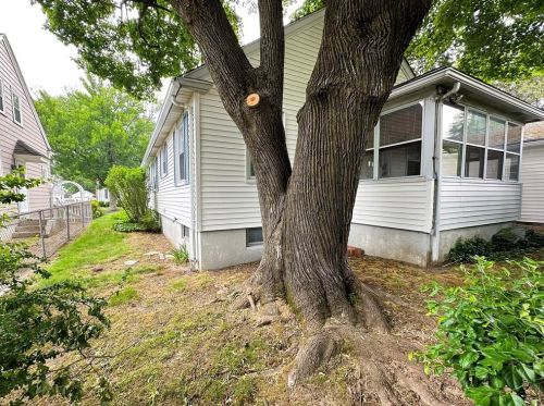 150 Isabella Ave, Providence RI 02919-5130 exterior