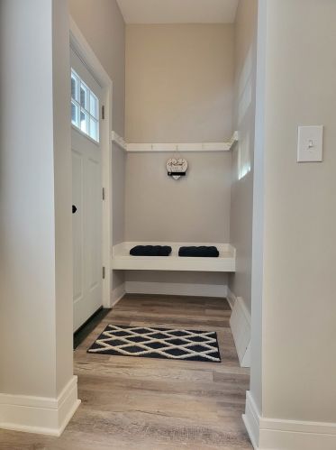 2837 Farrell St, Chicago, IL 60608-5619