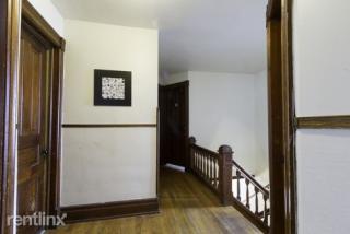 214 5th Ave, Ann Arbor MI  48104-1408 exterior