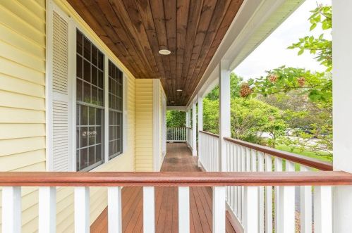 22 Max Ln, Concord, NH 03301-8650