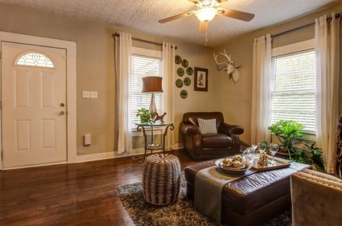 1837 Dorsey Ave, Atlanta GA 30344-6823 exterior