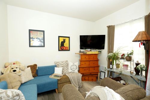 2453 Oakland Ave, Milwaukee WI 53211-4335 exterior