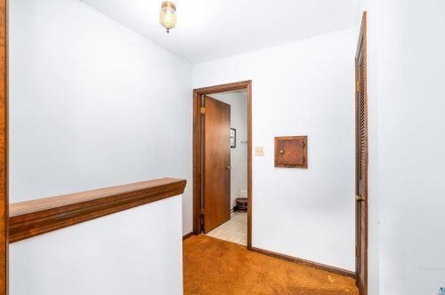 1802 Valhalla Dr, Duluth MN 55811-2226 exterior