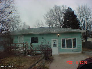 2662 Kregel Ave, Meskegon, MI 49442-4435