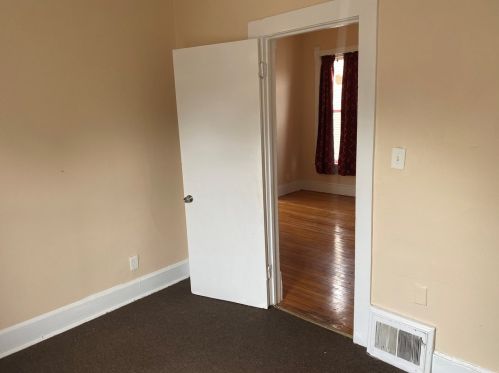 727 89 St, Chicago IL 60619-6909 exterior