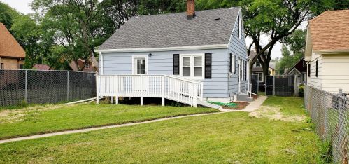 4741 Medford Ave, Milwaukee WI  53216-2409 exterior