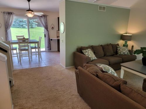 3005 Maple Grv Dr, Madison WI 53719-1912 exterior