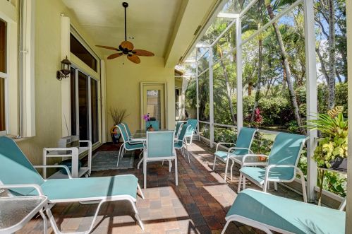 10054 Armani Dr, Boynton Beach, FL 33437-3742