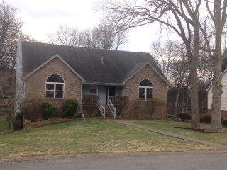 404 Oakhaven Dr, Smyrna, TN 37167-5250