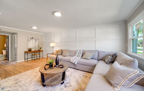 452 Adams St, Elmhurst IL  60126-4633 exterior