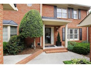 3095 Vinings Ridge Dr, Atlanta, GA 30339-3770