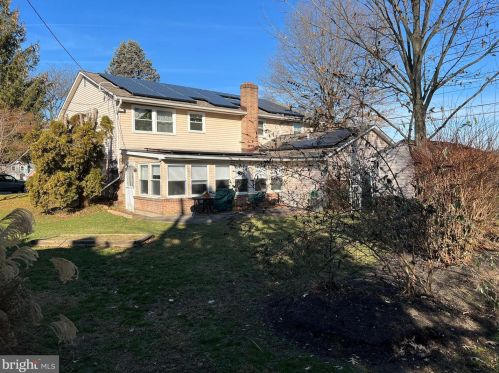 2873 Southwick Dr, Lancaster PA 17601-3552 exterior