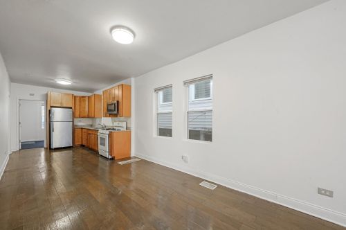 5221 Carpenter St, Chicago IL 60621-1414 exterior