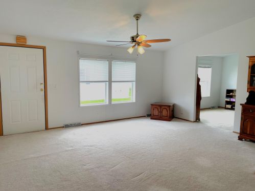 1367 John Ross Dr, Kalamazoo MI 49009-8307 exterior