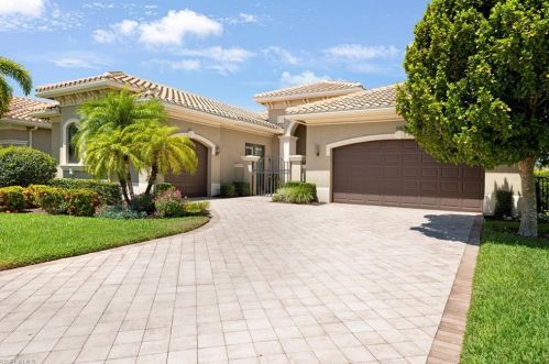 3263 Atlantic Cir, Naples FL 34119-8636 exterior