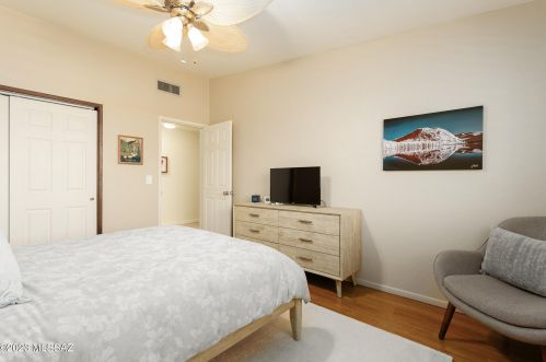 2106 Camino El Ganado, Tucson AZ  85718-4108 exterior