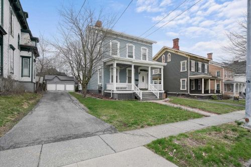 54 Clinton St, Poughkeepsie, NY 12601-2522