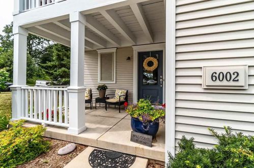 6002 Sharpsburg Dr, Madison, WI 53718-3020