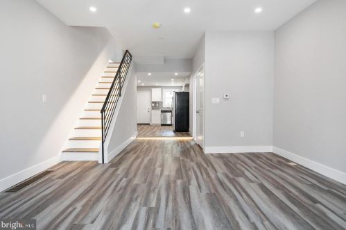 2418 4th St, Philadelphia PA  19148-3905 exterior