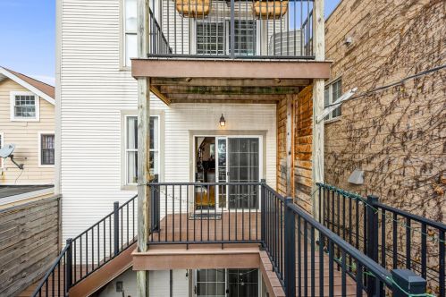 1741 Crystal St, Chicago IL 60651-1833 exterior