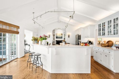 7332 Pea Nck Rd, Saint Michaels MD 21663-2714 exterior