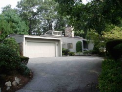 522 Dudley Rd, Newton, MA 02459-2809