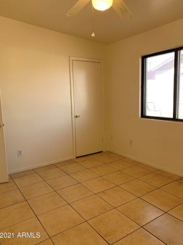 1009 3 St, Phoenix AZ 85004-2018 exterior