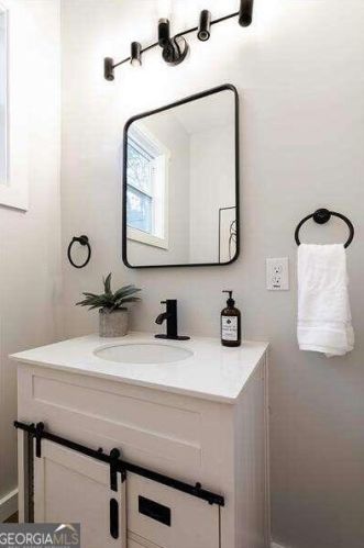 1437 Kenilworth Dr, Atlanta GA 30310-3943 exterior