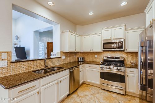 21158 36th Pl, Phoenix AZ  85050-8386 exterior