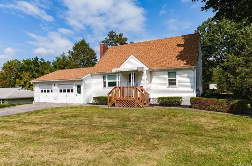 103 Cavo Dr, Poughkeepsie, NY 12603-2605