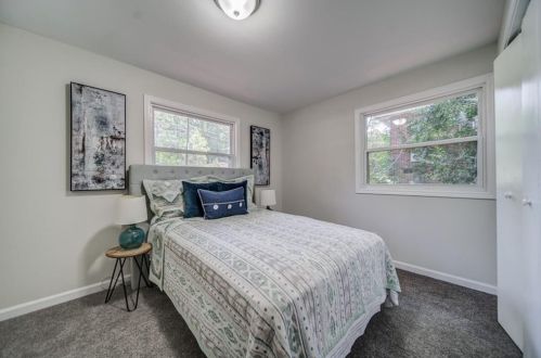 856 Harwell Rd, Atlanta GA  30318-5828 exterior