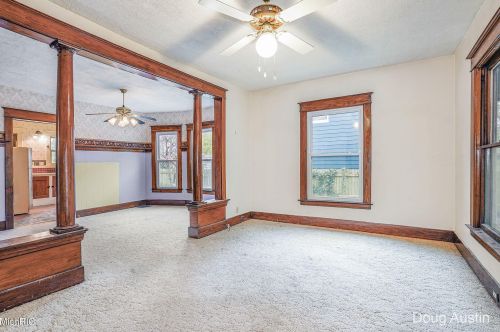 148 Indiana Ave, Grand Rapids MI 49504-5664 exterior