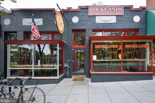 3921 W St, Washington DC  20007-1775 exterior